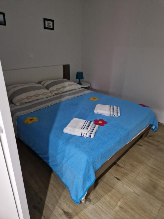 Apartment Niko วีร์ ภายนอก รูปภาพ