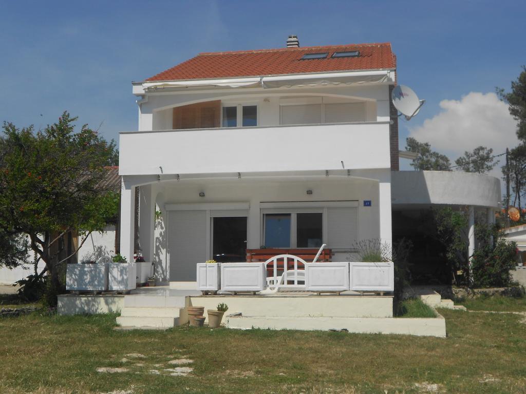 Apartment Niko วีร์ ภายนอก รูปภาพ